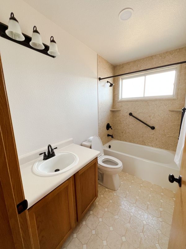 Top Bathroom Remodeling Companies in Martinsville, IN