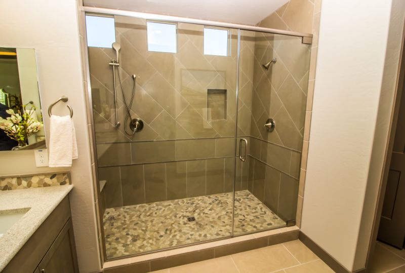 Corner Shower with Shelving